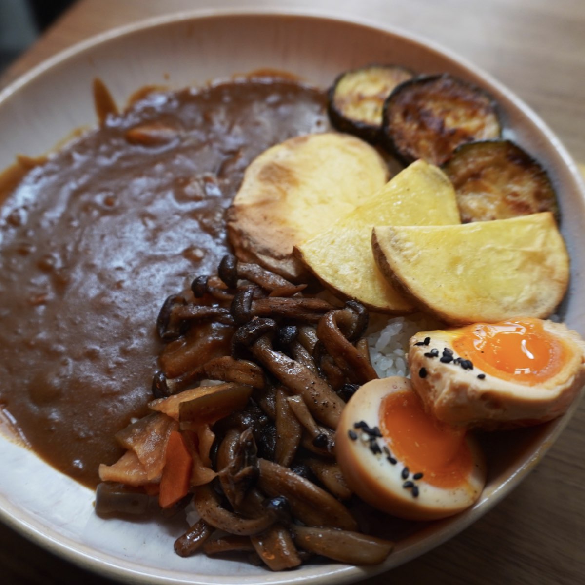 Kuma — restaurant curry japonais Paris